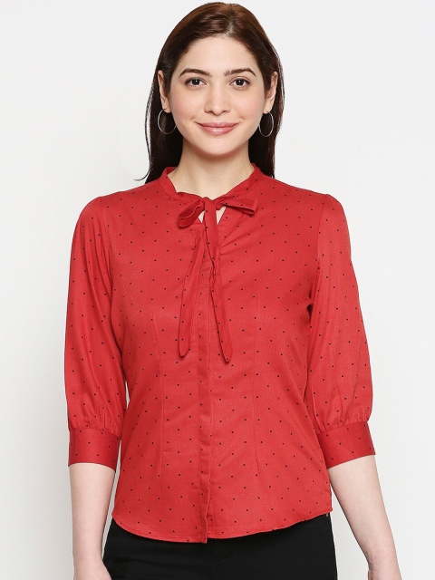 

Kraus Jeans Women Red Regular Fit Printed Casual Shirt