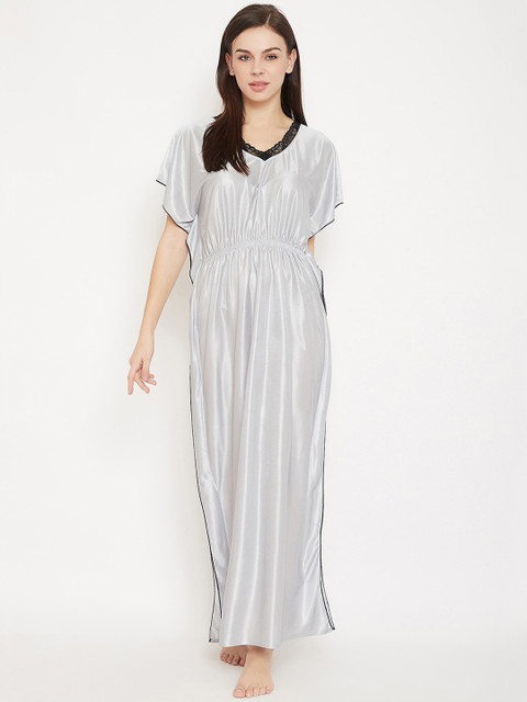 

Clovia Women Grey Solid