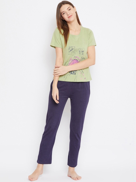 

Clovia Women Green & Blue Graphic Printed Night Suit