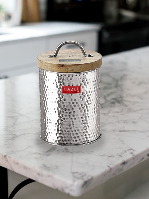 

HAZEL Set Of 3 Silver-Toned & Brown Stainless Steel Hammered Finish Storage Jars With Wooden Lid 950 ml