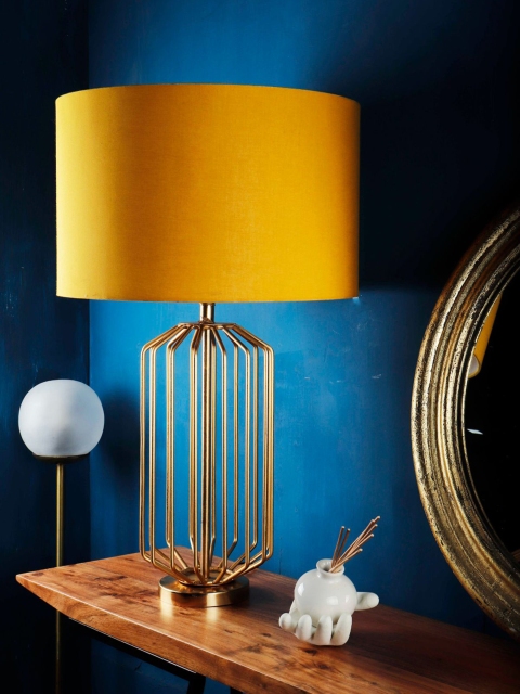 

Grated Ginger Gold-Toned Solid Contemporary Table Lamp with Shade