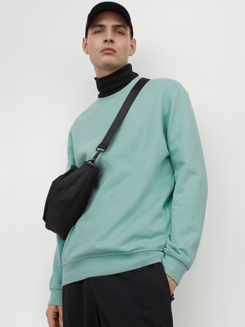 

H&M Men Green Solid Relaxed Fit Sweatshirt