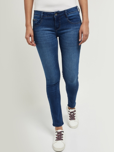 

max Women Blue Skinny Fit Low-Rise Clean Look Cropped Stretchable Jeans