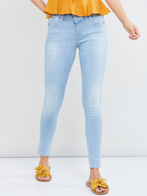 

max Women Blue Skinny Fit Mid-Rise Clean Look Cropped Stretchable Jeans