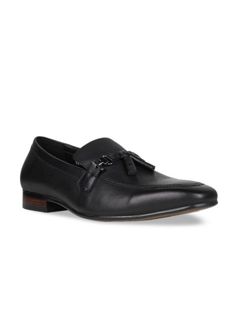 

Regal Men Black Solid Leather Formal Loafers