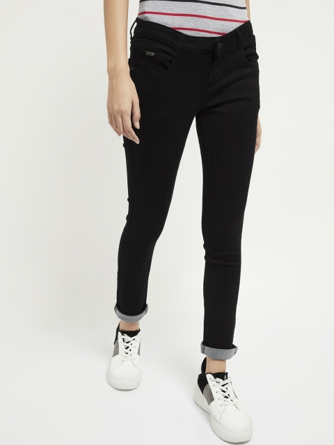 

max Women Black Skinny Fit Low-Rise Clean Look Stretchable Jeans