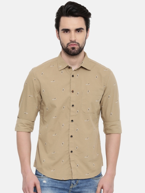 

IMYOUNG Men Beige Slim Fit Printed Casual Shirt
