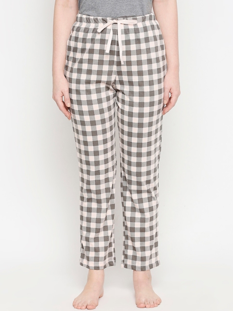 

Women Pink Checked Pyjamas