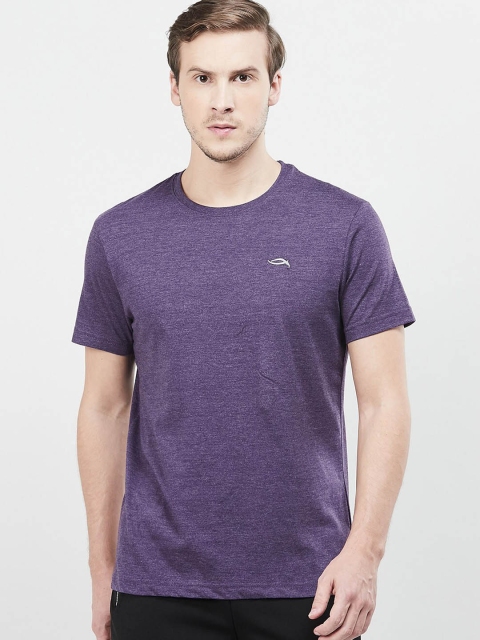

max Men Purple Solid Round Neck T-shirt