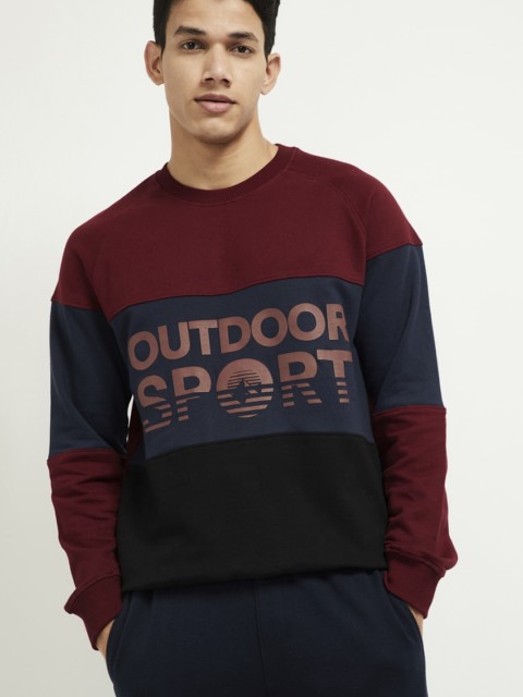 

max Men Red & Blue Colourblocked Sweatshirt