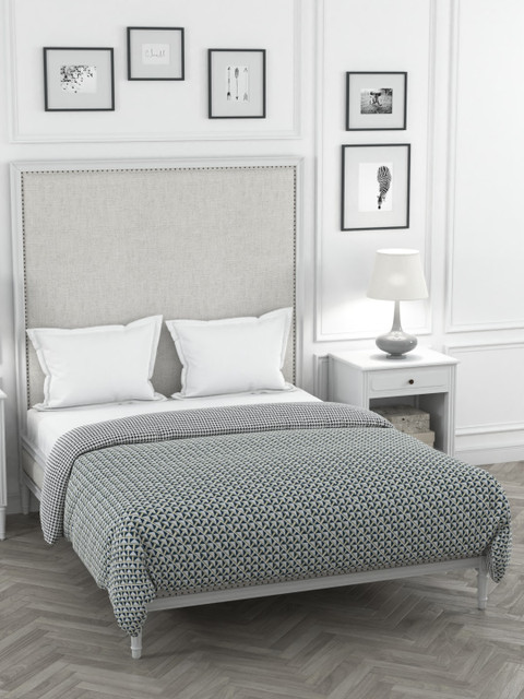 

Portico New York Grey & Black Geometric AC Room 300 GSM Double Bed Comforter
