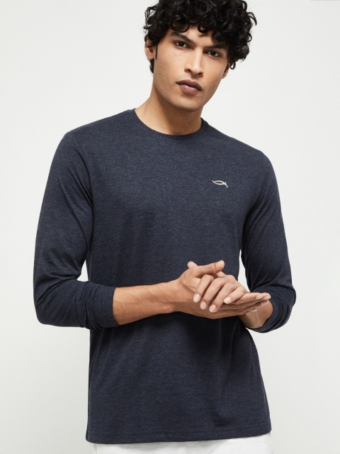 

max Men Blue Solid Round Neck T-shirt