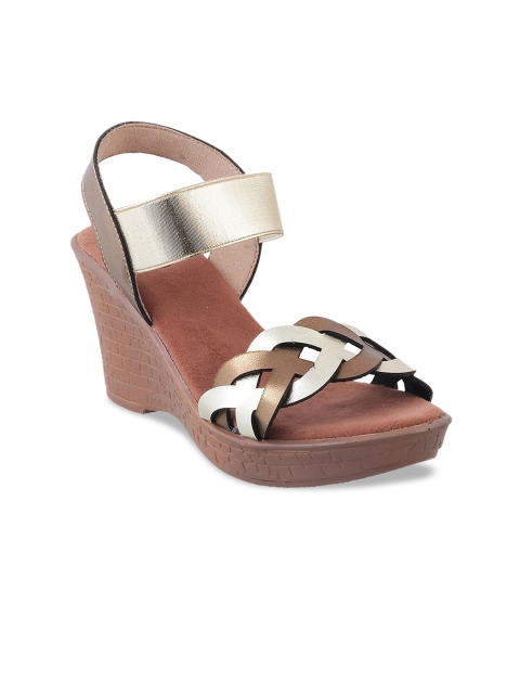 

Catwalk Women Brown & Gold-Toned Colourblocked Flatform Heels