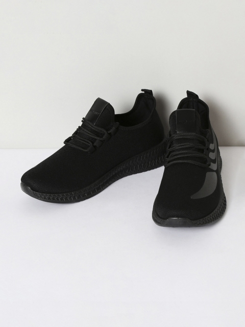

max Men Black Mesh Walking Shoes