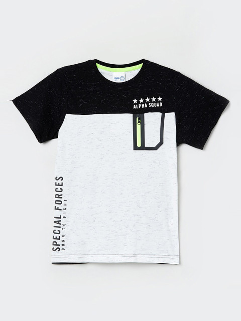 

max Boys Black Colourblocked Round Neck Cotton T-shirt