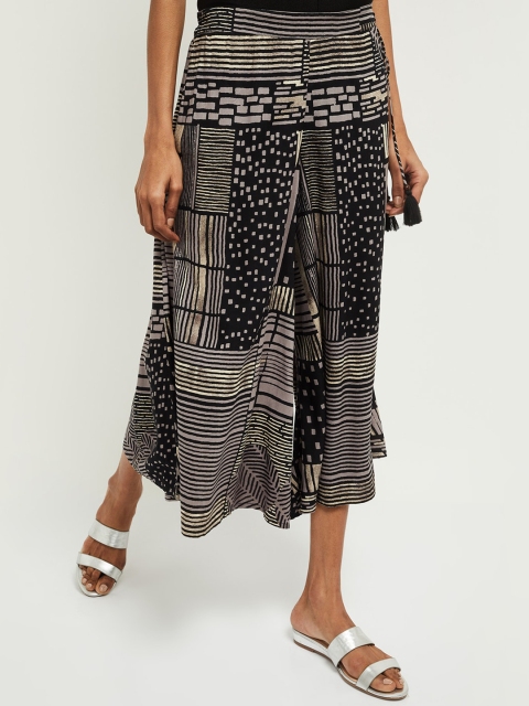 

max Women Black & Gold-Toned Regular Fit Printed Culottes