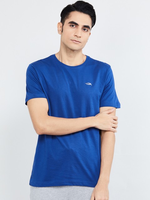 

max Men Blue Solid Round Neck T-shirt