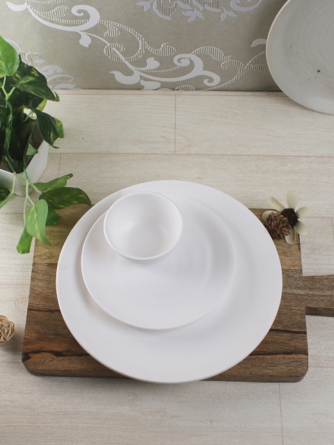 

Servewell White Solid Set of 3 Melamine Dinner Set