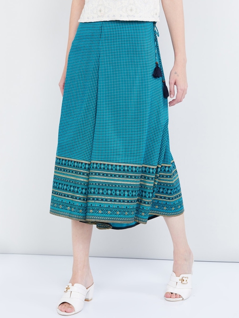 

max Women Blue Checked Flared Palazzos