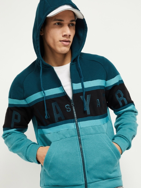 

max Men Green & Blue Colourblocked Hooded Sweatshirt