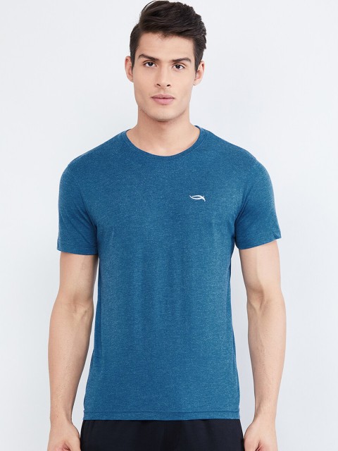 

max Men Blue Solid Round Neck T-shirt