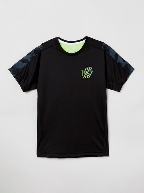 

max Boys Black Printed Round Neck T-shirt