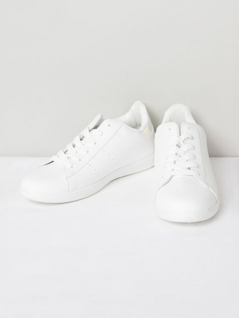 

max Women White Sneakers