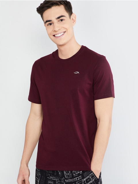 

max Men Purple Solid Round Neck T-shirt