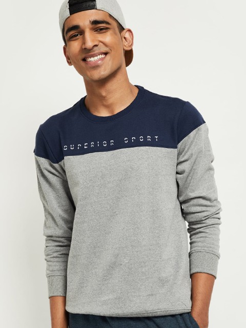

max Men Grey Melange Colourblocked Sweatshirt