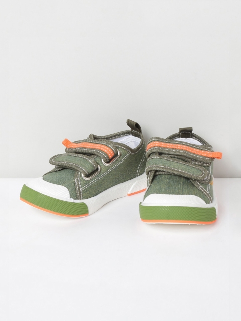 

max Boys Olive Green Sneakers