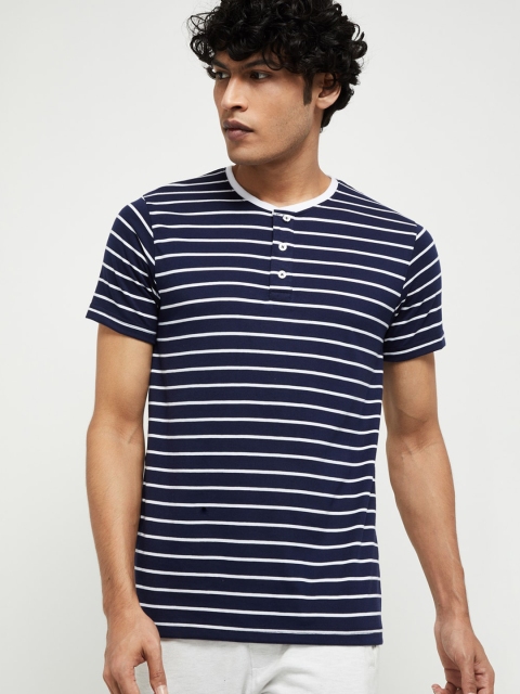 

max Men Navy Blue Striped Henley Neck T-shirt
