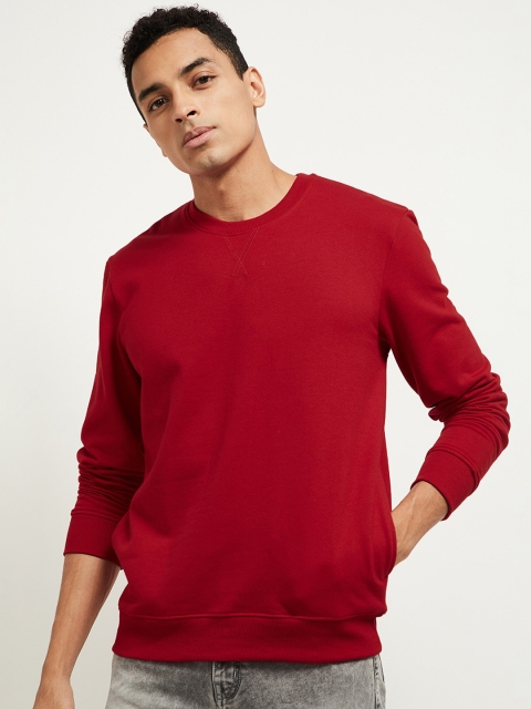 

max Men Red Solid Sweatshirt