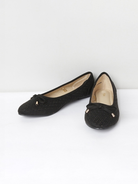 

max Women Black Solid PU Ballerinas
