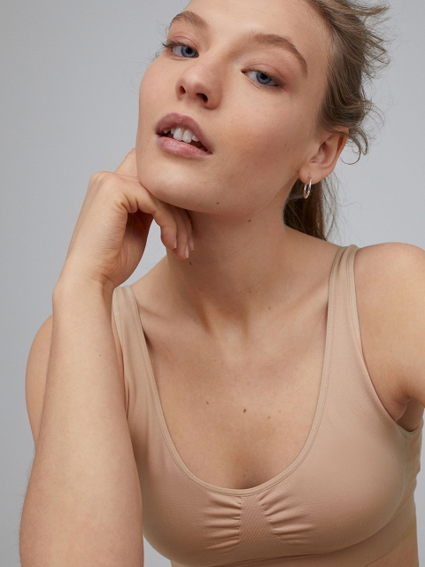 

H&M Women Beige Seamless Padded Bra 0934884002