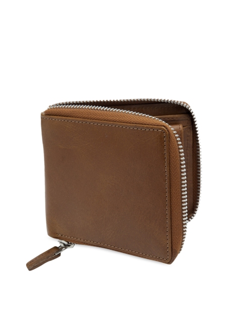 

Teakwood Leathers Men Brown Textured Zip Around Wallet