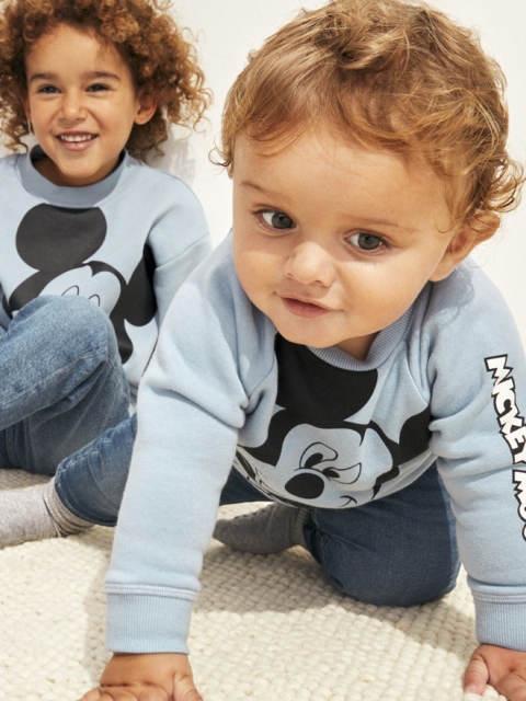 

H&M Boys Blue Printed Sweatshirt