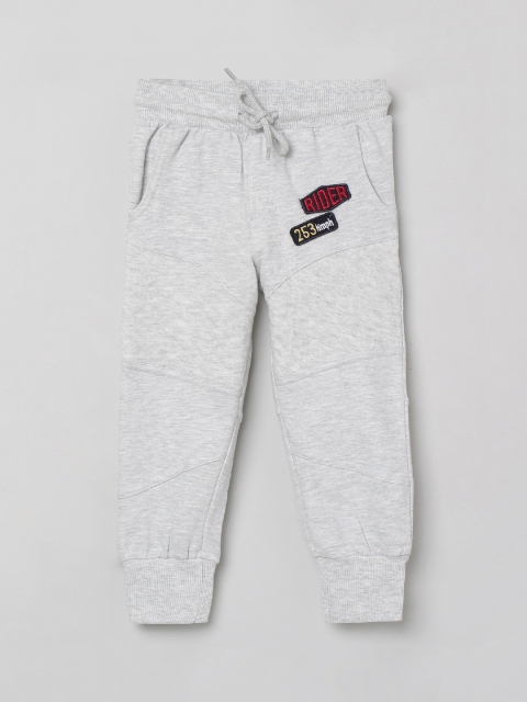 max Boys Grey Regular Fit Solid Joggers