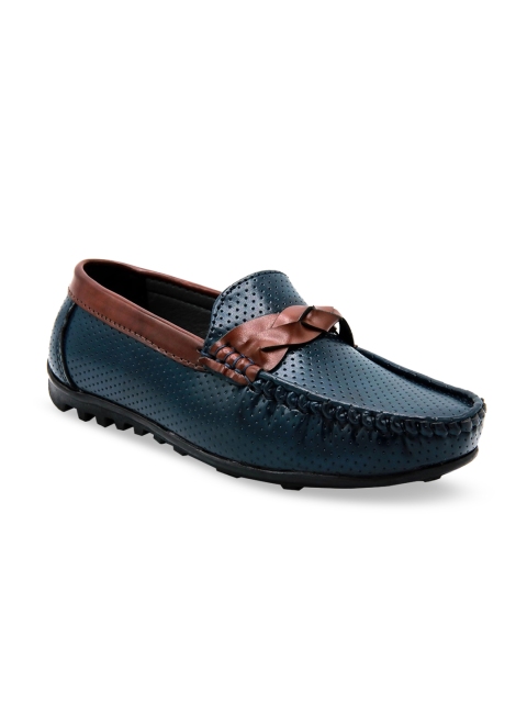 

Jazzy Juniors Boys Navy Blue Textured Loafers