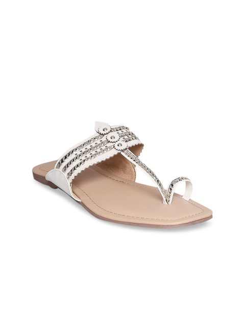 

Forever Glam by Pantaloons Women White Embellished One Toe Flats