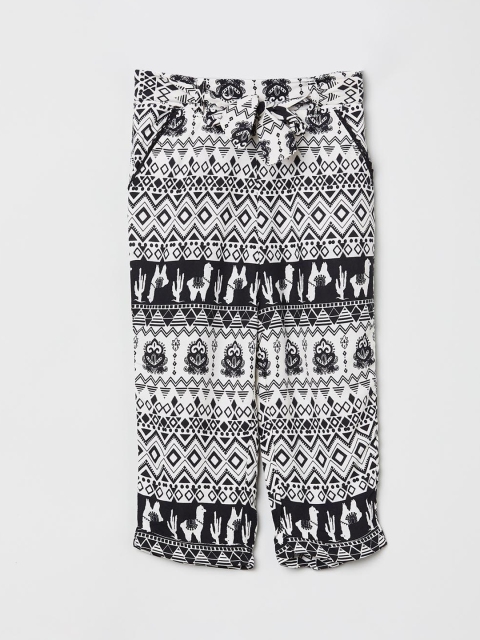 

max Girls White & Black Printed Regular Trousers