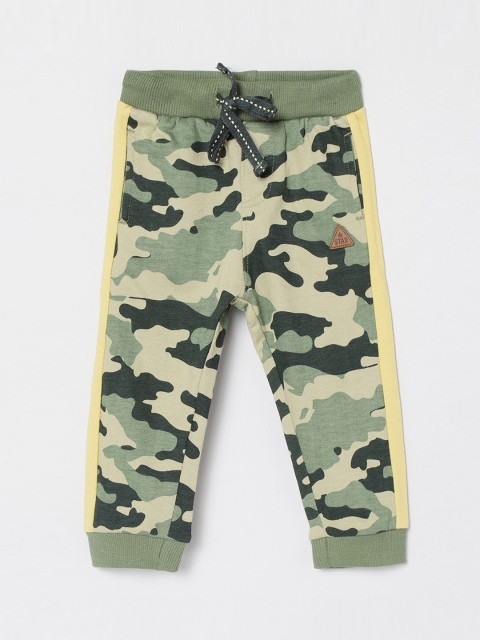 

max Boys Green & Beige Camouflage Print Joggers