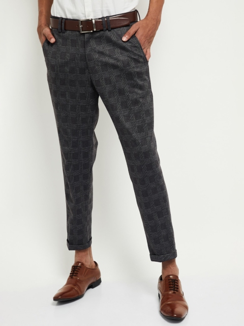 

max Men Charcoal Slim Fit Checked Regular Trousers