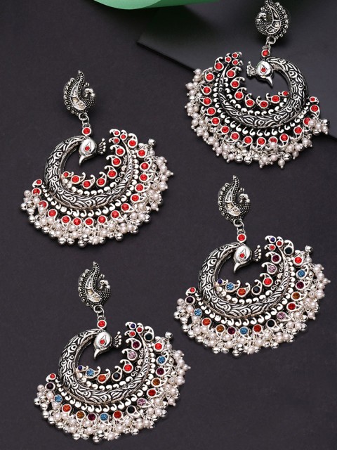 

Yellow Chimes Set Of 2 Green & Silver-Toned Brass-Plated Oxidised Classic Chandbalis