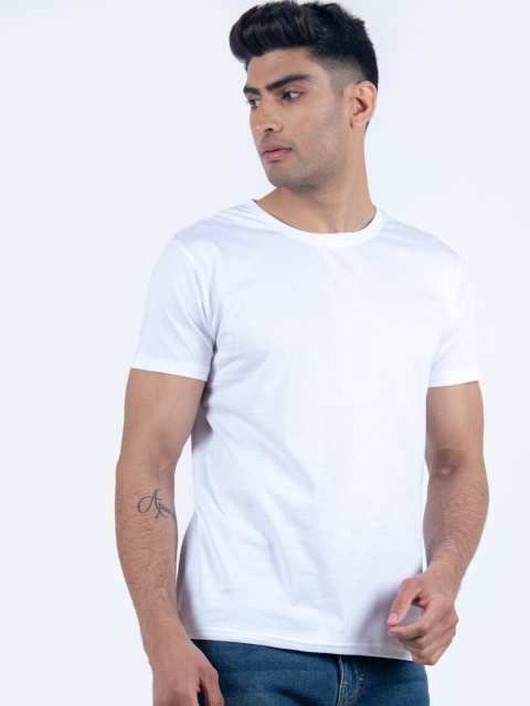 

Tistabene Men White Self Design Round Neck T-shirt