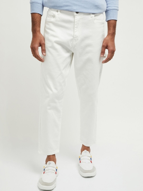 

max Men White Tapered Fit Mid-Rise Clean Look Stretchable Jeans