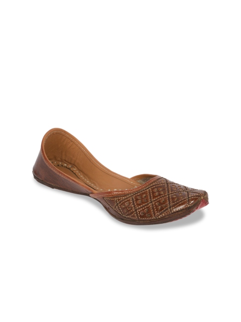

Ta Chic Women Brown Woven Design Leather Mojaris