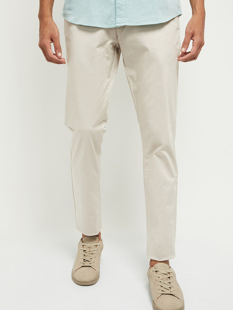 

max Men Beige Solid Regular Trousers