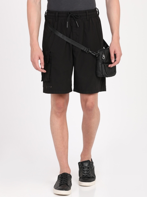 

Breakbounce Men Black Solid Loose Fit Cargo Shorts with Pouch