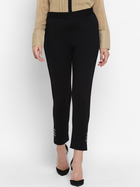 

NIZA Women Black Solid Skinny Fit Treggings