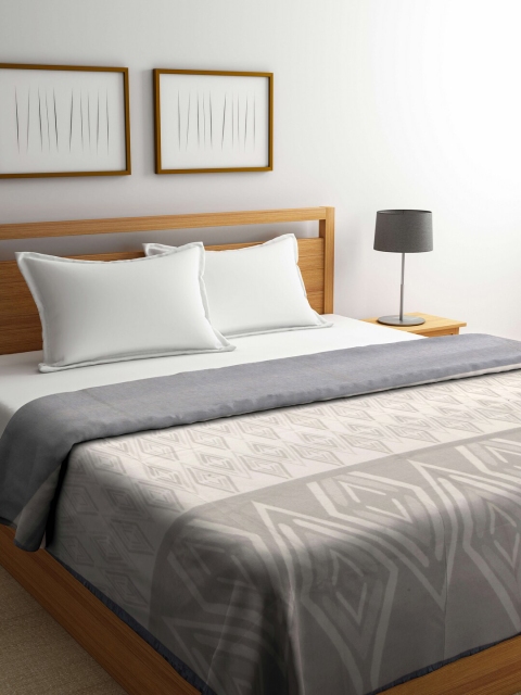 

Raymond Home Grey Geometric 525 GSM Heavy Winter Double Bed Blanket